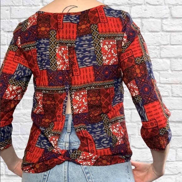 Japna three quarter sleeve funky print open back top S - Picture 4 of 6